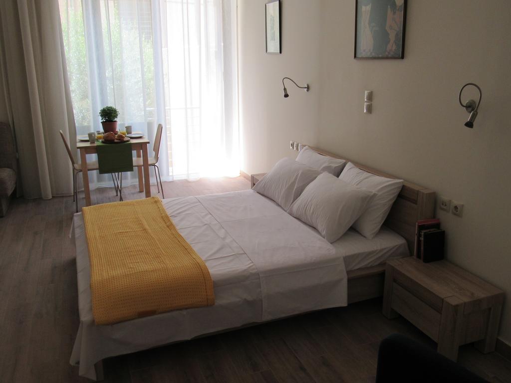 Kerameion Athene Kamer foto